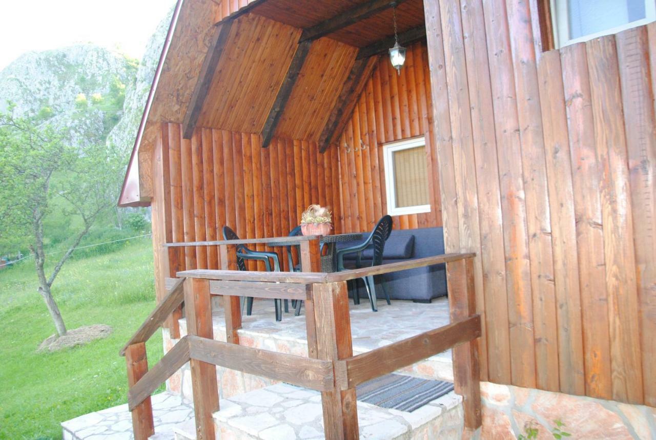 Hotel Detached House Milivoje Poscenje Esterno foto